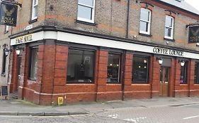 Eagle Hotel Luton Airport